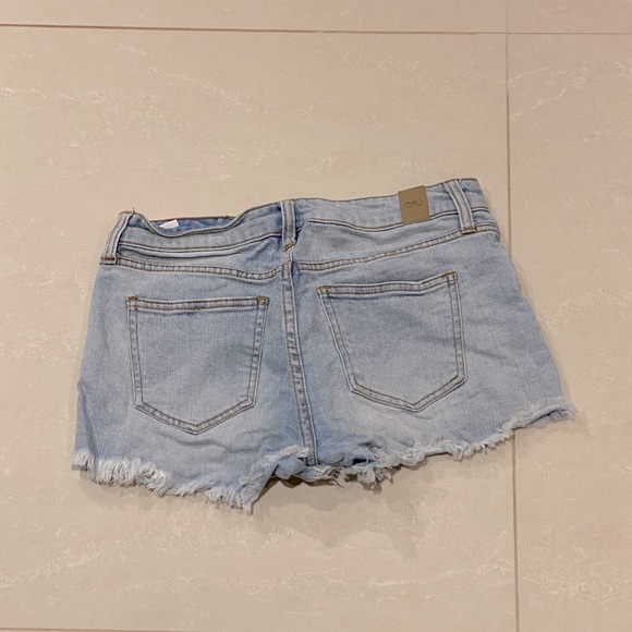 Jean shorts - Picture 2 of 3